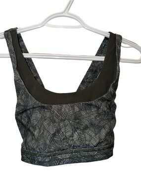 Lululemon Women's Green Patterned Sports Bra Crop Top